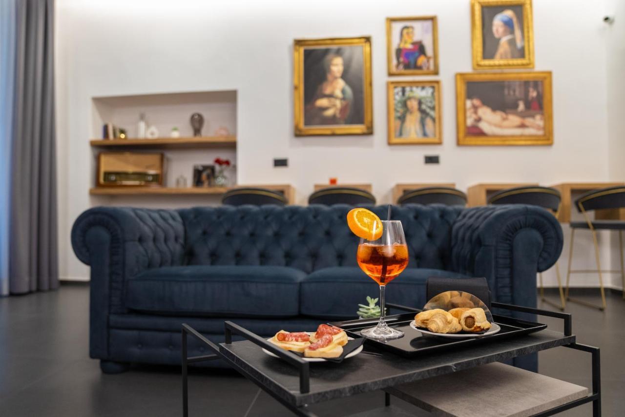 Hart Boutique Hotel Неаполь Экстерьер фото