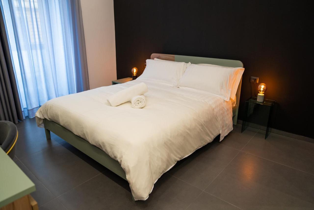 Hart Boutique Hotel Неаполь Экстерьер фото