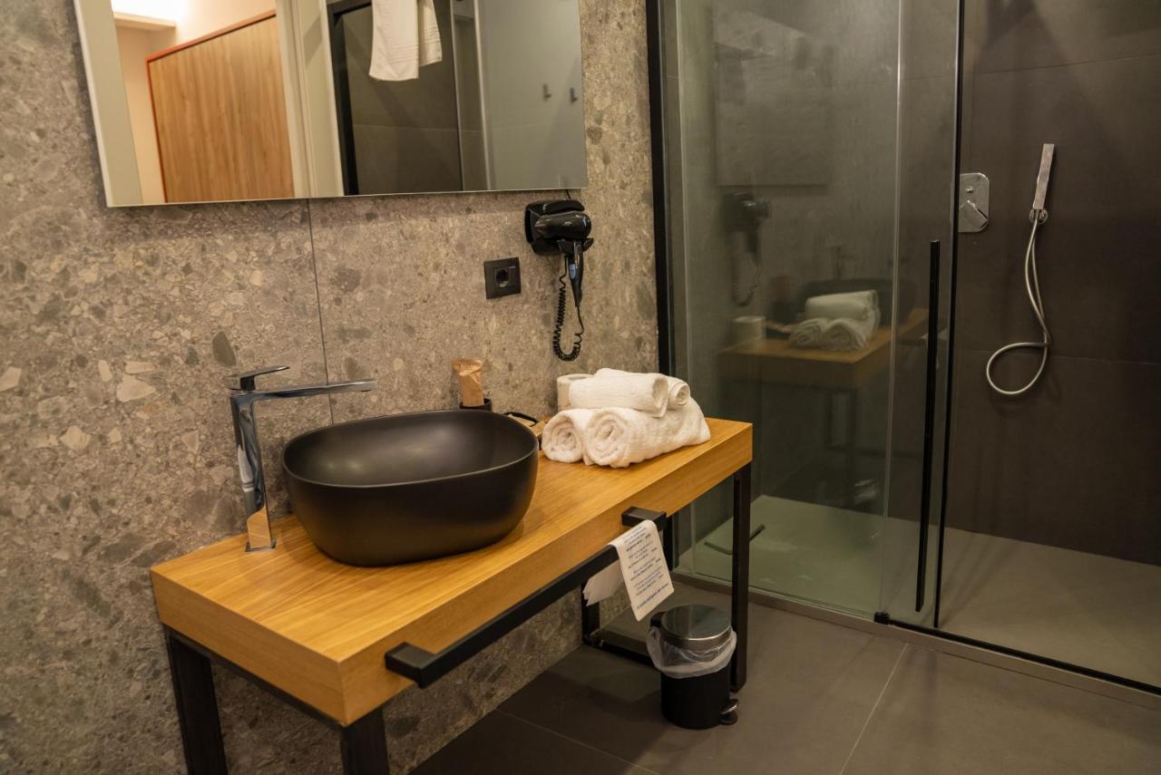 Hart Boutique Hotel Неаполь Экстерьер фото